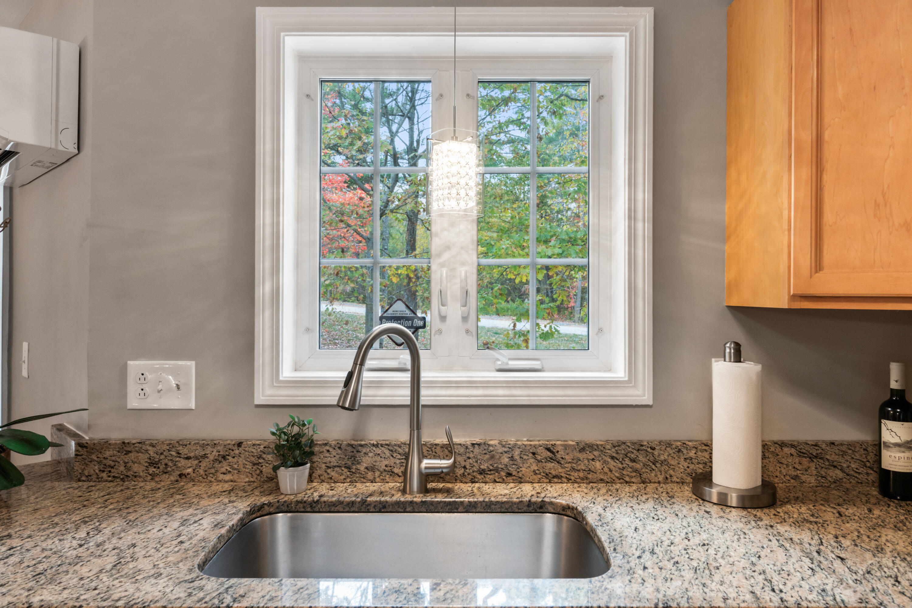 9 Ledges Court Lewiston ME 04240