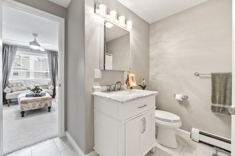 9 Ledges Court Lewiston ME 04240