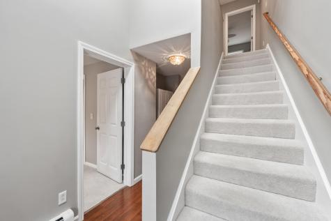 9 Ledges Court Lewiston ME 04240