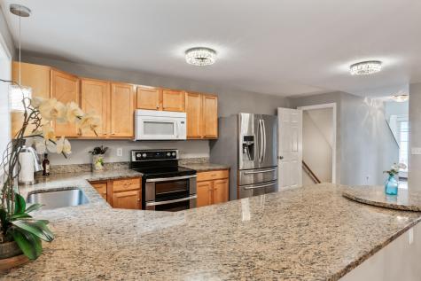 9 Ledges Court Lewiston ME 04240