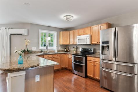 9 Ledges Court Lewiston ME 04240