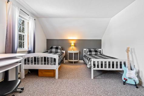 6 Lupine Court Yarmouth ME 04096