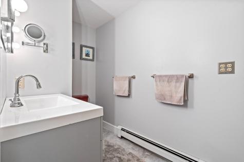 6 Lupine Court Yarmouth ME 04096