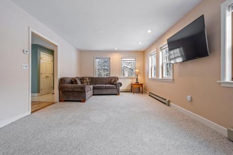 6 Lupine Court Yarmouth ME 04096