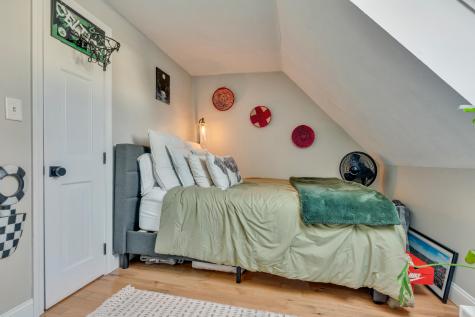 538 Main Street Sanford ME 04083