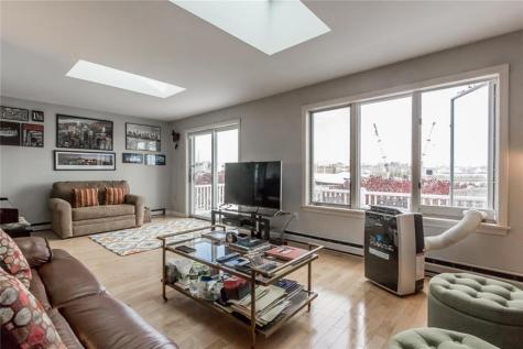 13 Anchorage Place South Portland ME 04106