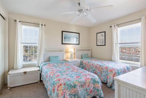 39 W Grand Avenue Old Orchard Beach ME 04064