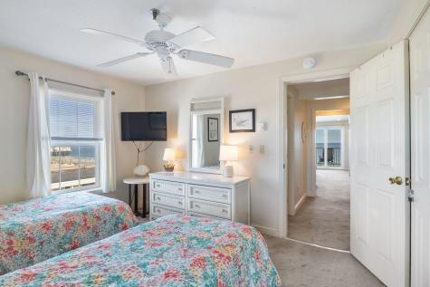 39 W Grand Avenue Old Orchard Beach ME 04064