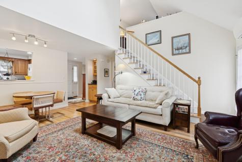 16 Dunnhill Drive Kennebunk ME 04043