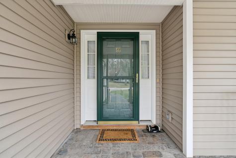 16 Dunnhill Drive Kennebunk ME 04043