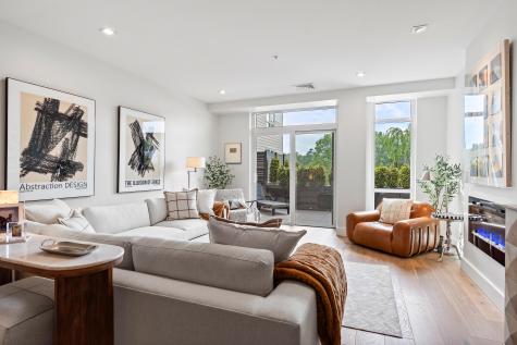 267 Us Route 1 Falmouth ME 04105