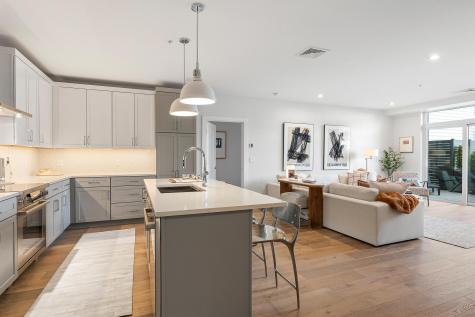 267 Us Route 1 Falmouth ME 04105