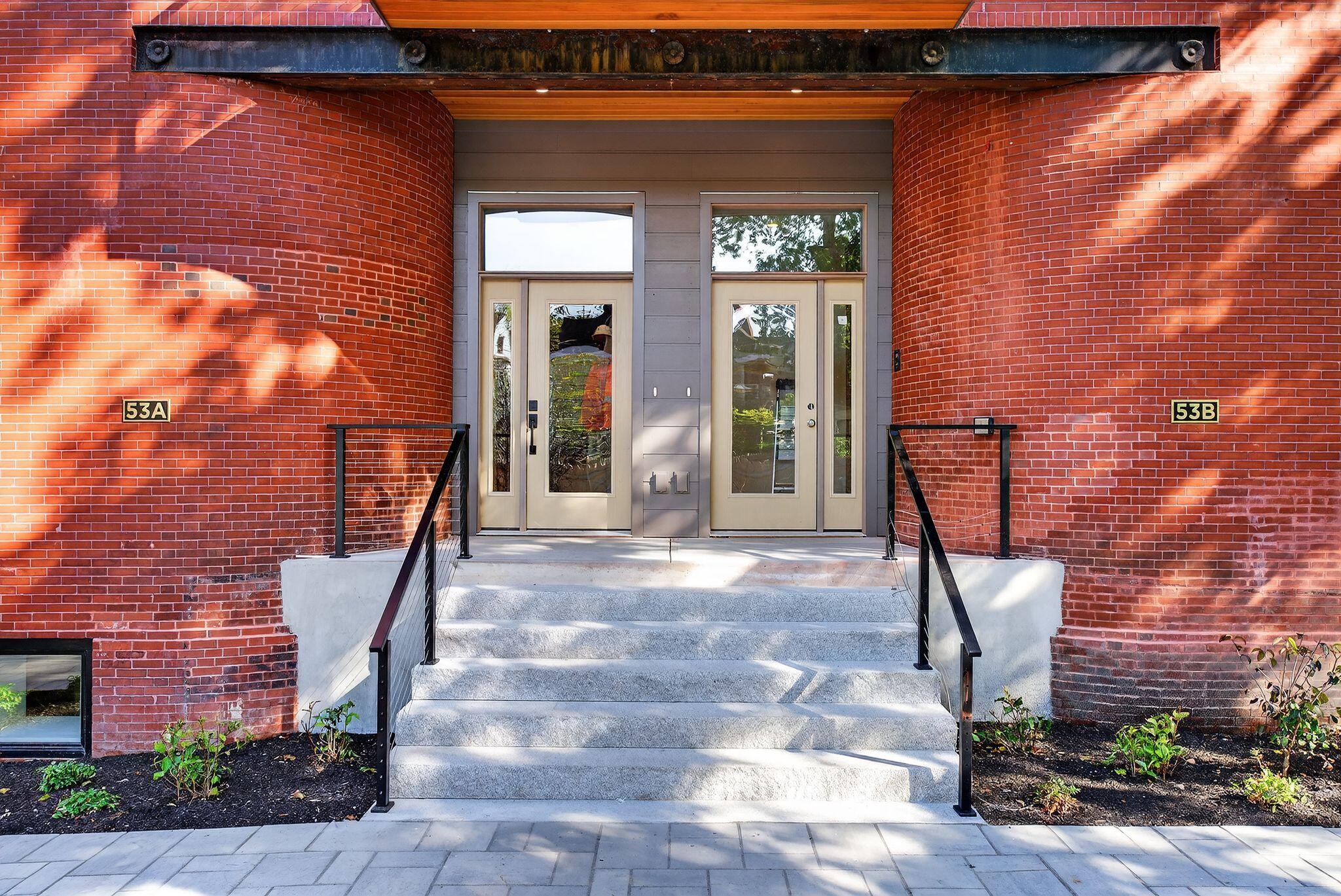 53 Carleton Street Portland ME 04102