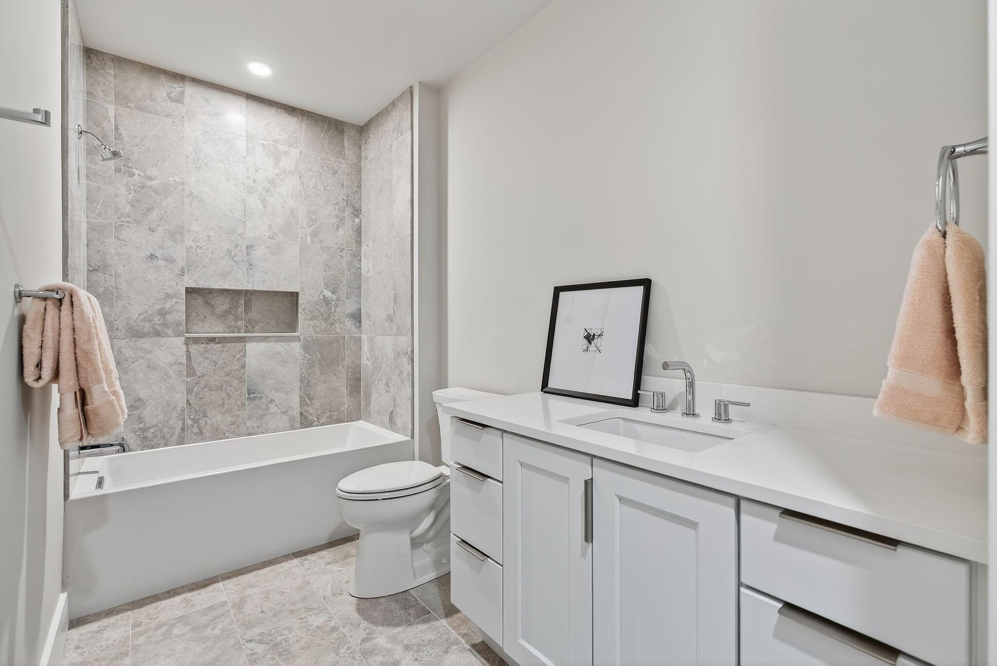 53 Carleton Street Portland ME 04102