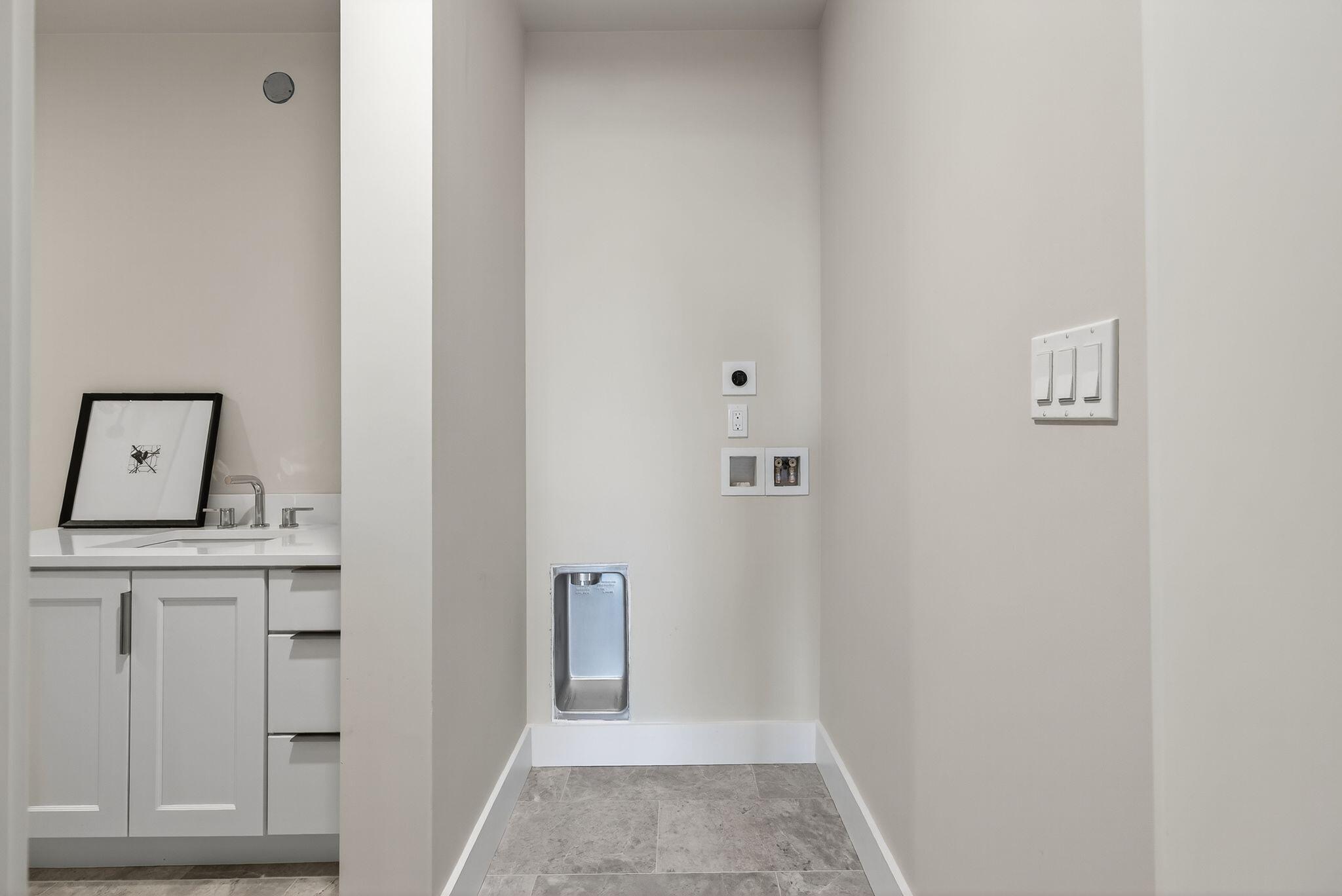 53 Carleton Street Portland ME 04102