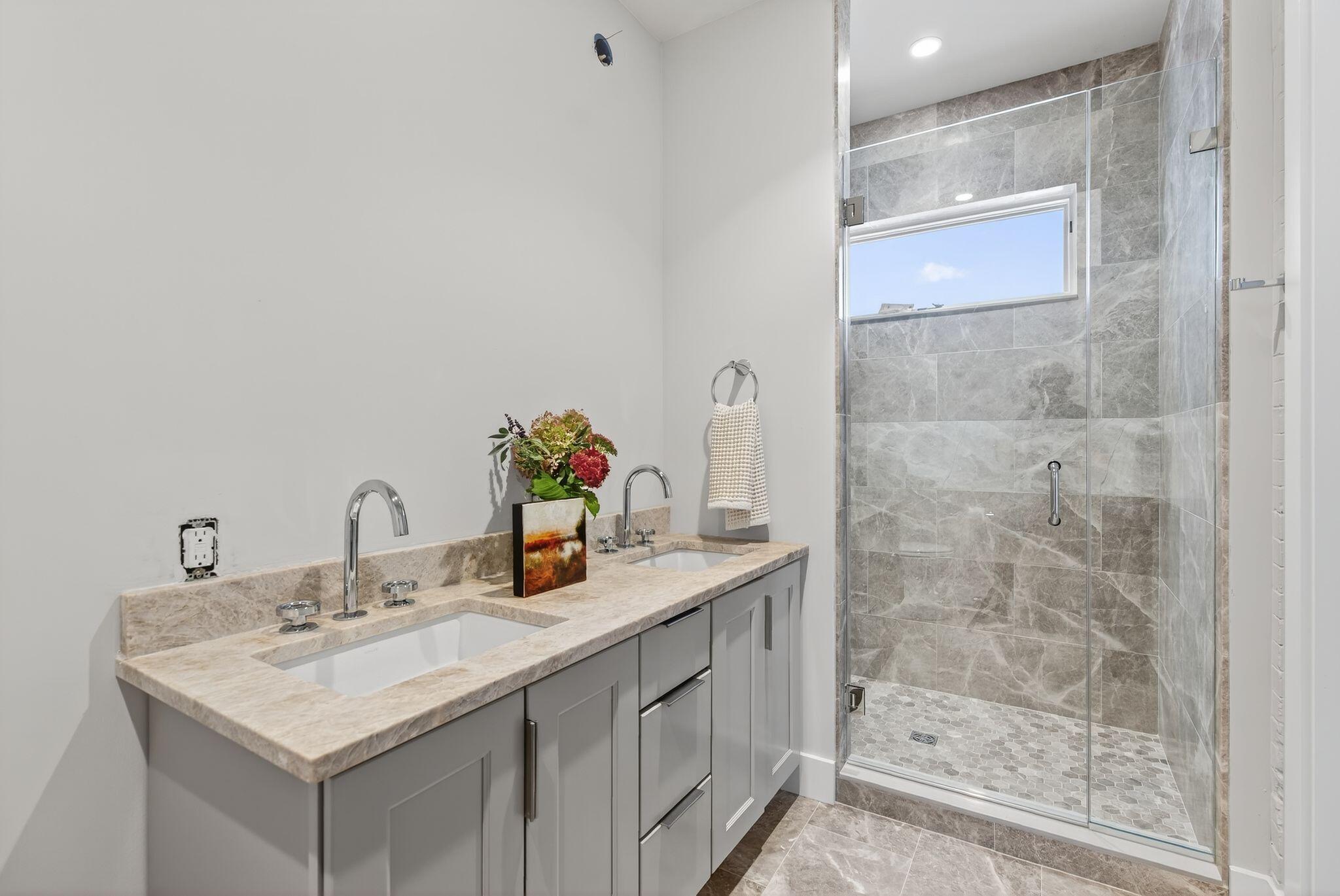 53 Carleton Street Portland ME 04102