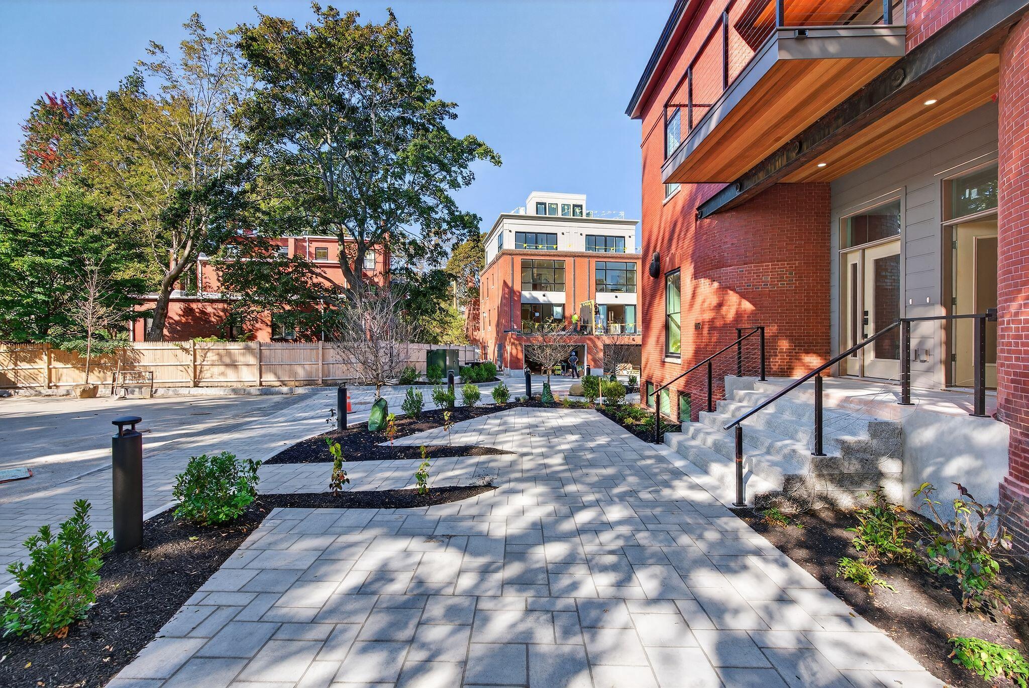 53 Carleton Street Portland ME 04102