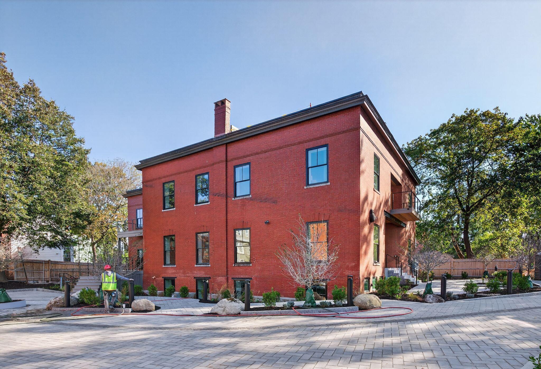 53 Carleton Street Portland ME 04102