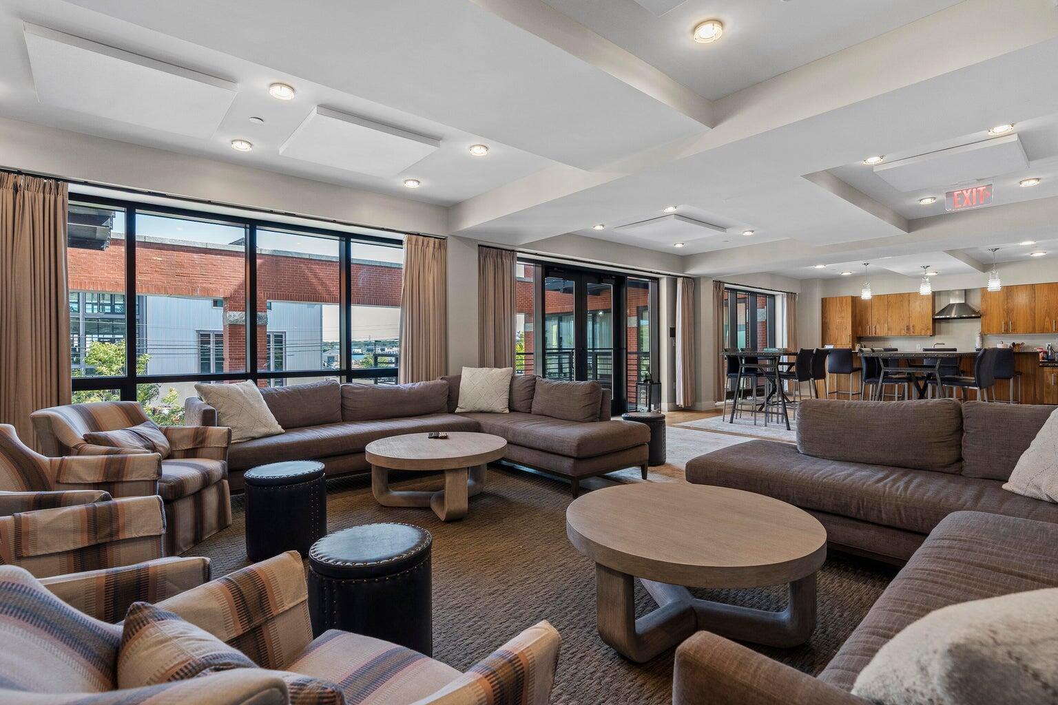 383 Commercial Street Portland ME 04101