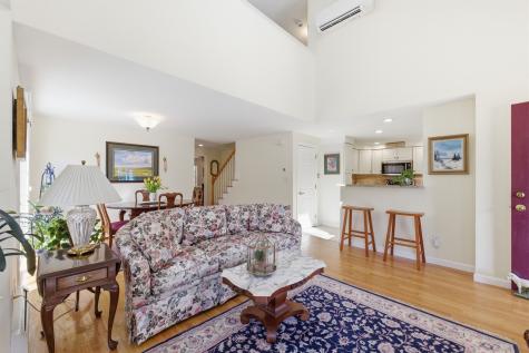 7 Cambridge Court Kennebunk ME 04043