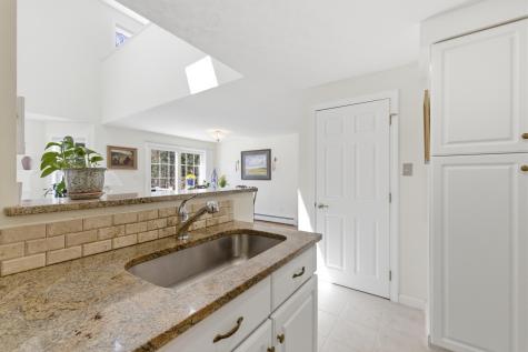 7 Cambridge Court Kennebunk ME 04043