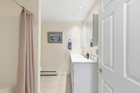 7 Cambridge Court Kennebunk ME 04043