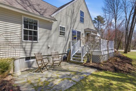7 Cambridge Court Kennebunk ME 04043
