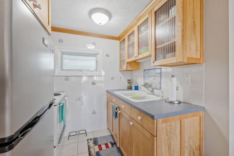 189 E Grand Avenue Old Orchard Beach ME 04064