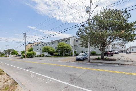 189 E Grand Avenue Old Orchard Beach ME 04064