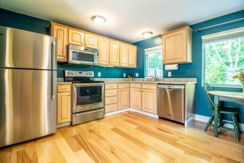 16 Everett Court Westbrook ME 04092
