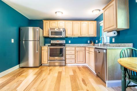 16 Everett Court Westbrook ME 04092