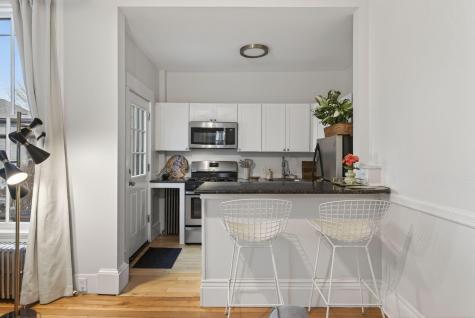 138 Pine Street Portland ME 04102