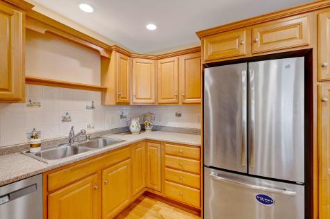 6a Grove Street Kennebunkport ME 04046