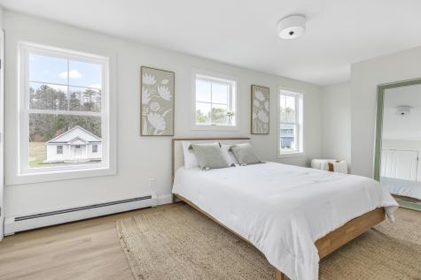 18 Feldspar Lane Cumberland ME 04021