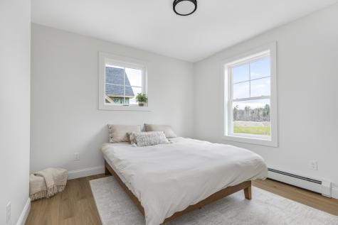 18 Feldspar Lane Cumberland ME 04021