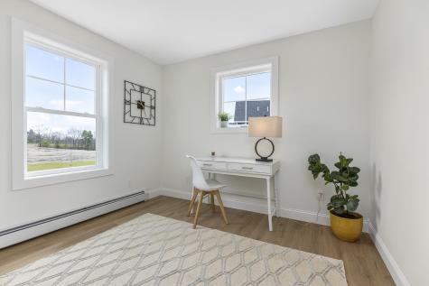 18 Feldspar Lane Cumberland ME 04021