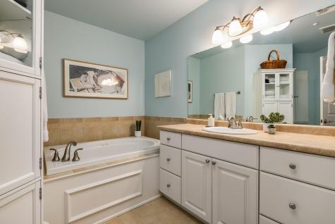 100 Shepard's Cove Road Kittery ME 03904