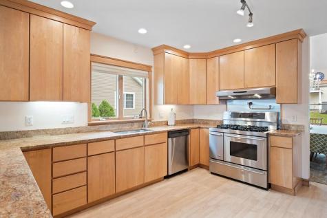 15 Harbor Drive Brewer ME 04412