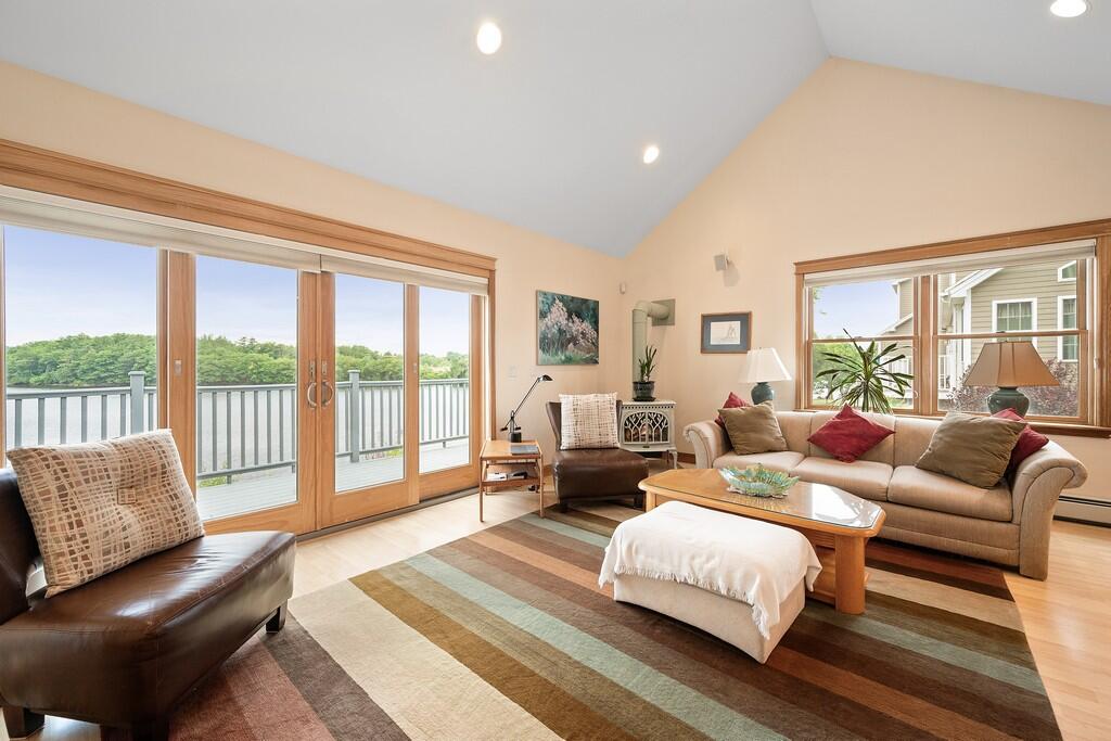 15 Harbor Drive Brewer ME 04412