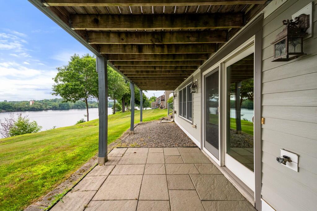 15 Harbor Drive Brewer ME 04412