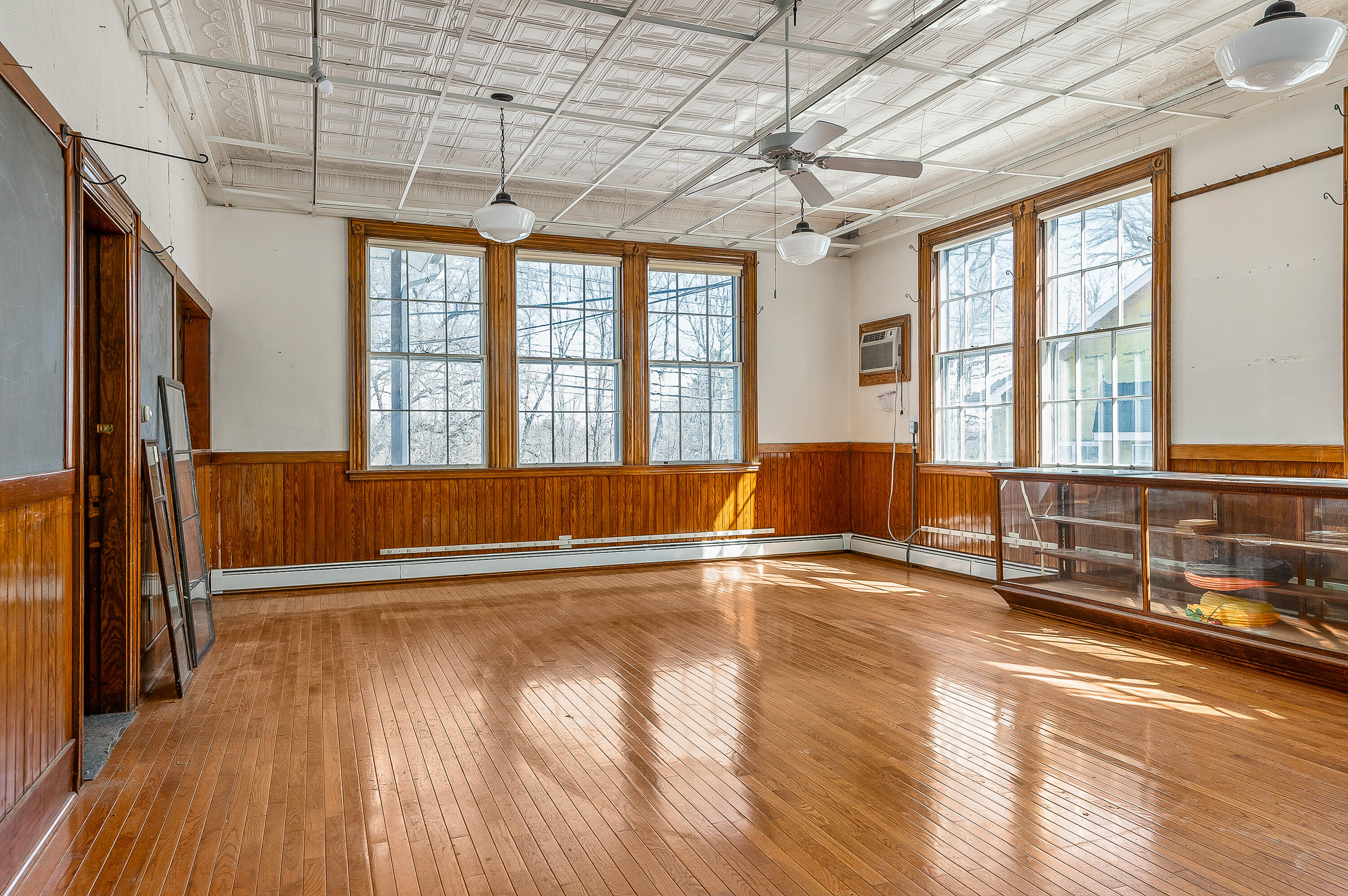 27 Ossipee Trail E Standish ME 04084