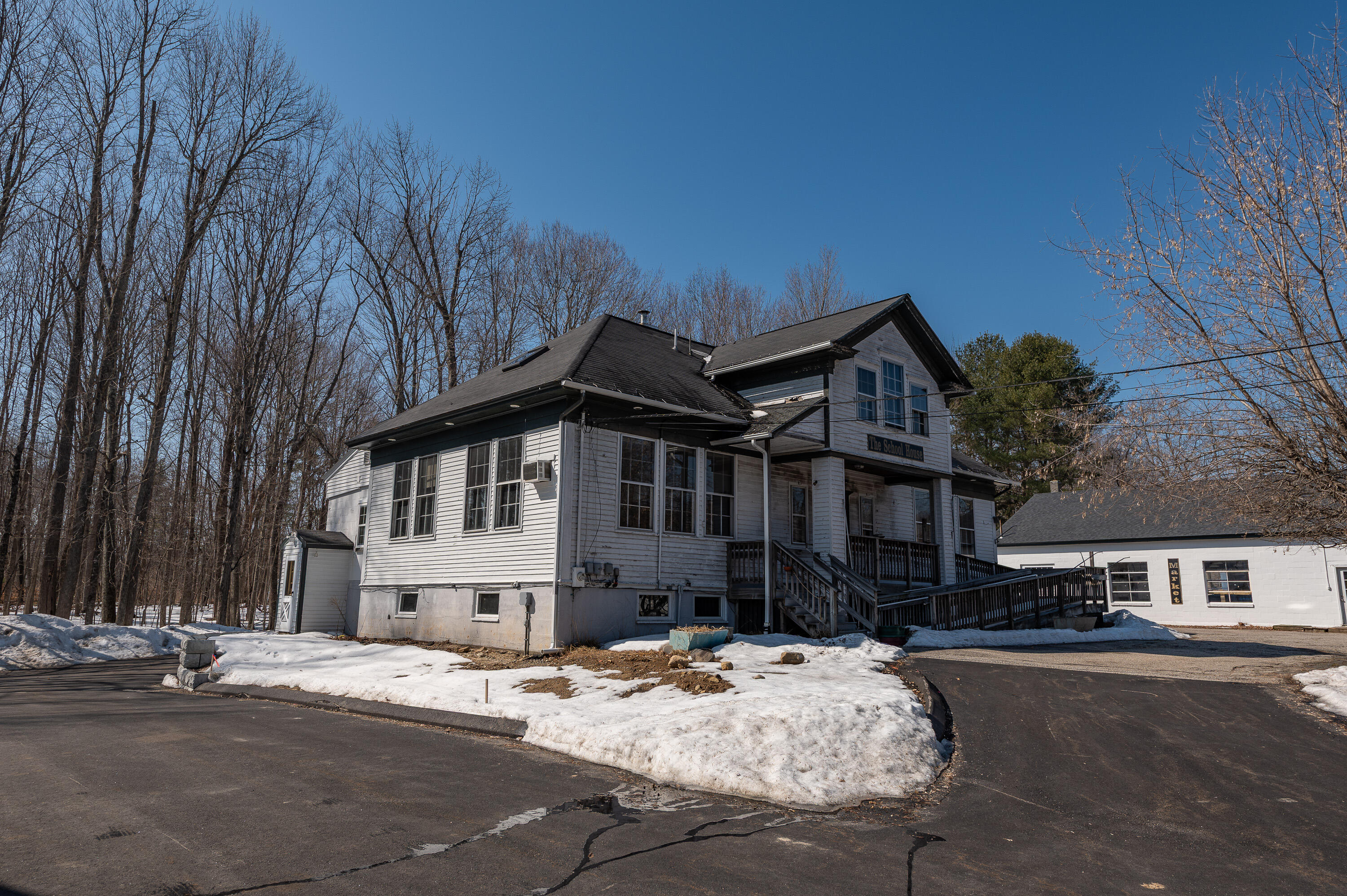 27 Ossipee Trail E Standish ME 04084