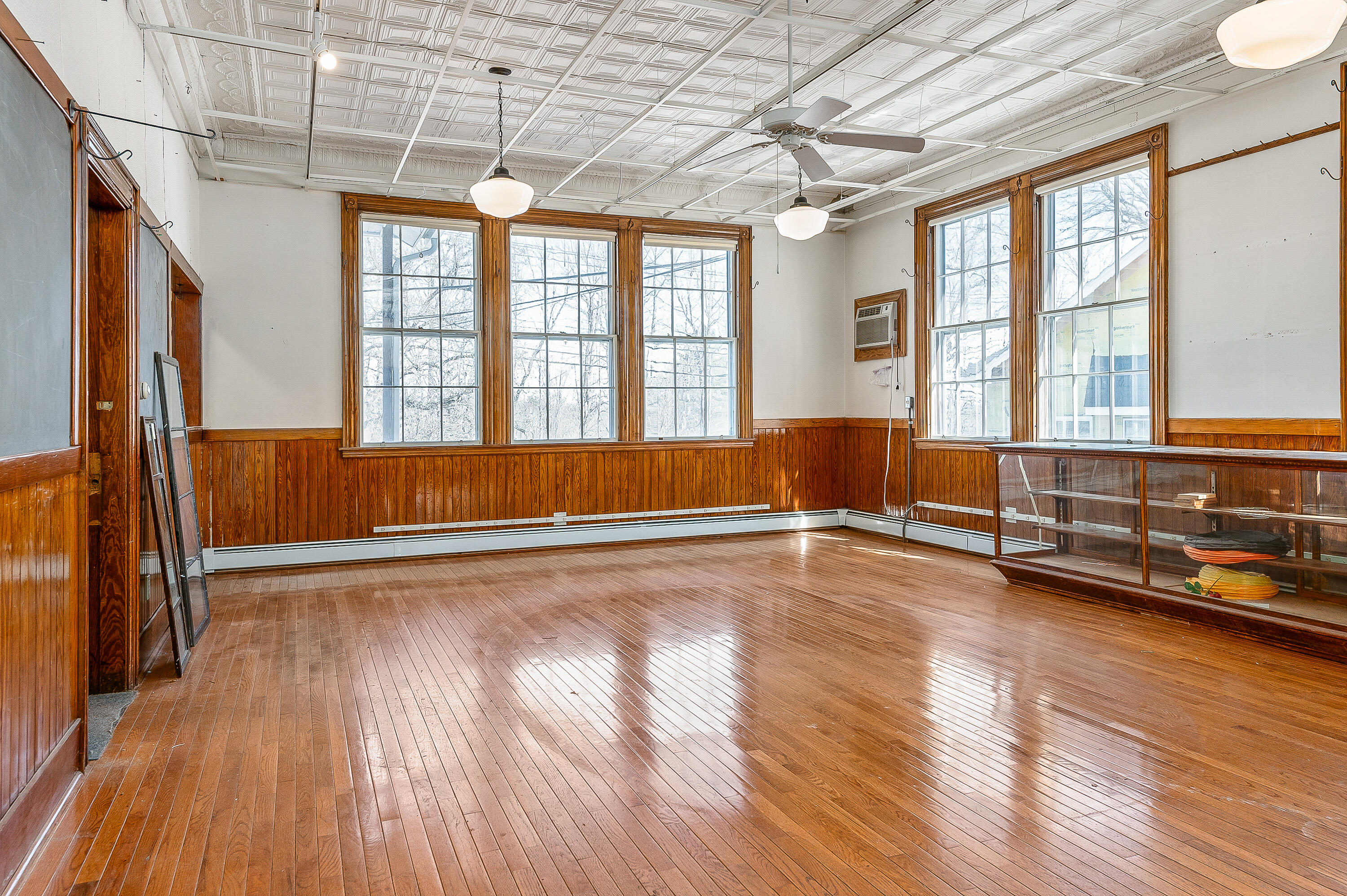 27 Ossipee Trail E Standish ME 04084