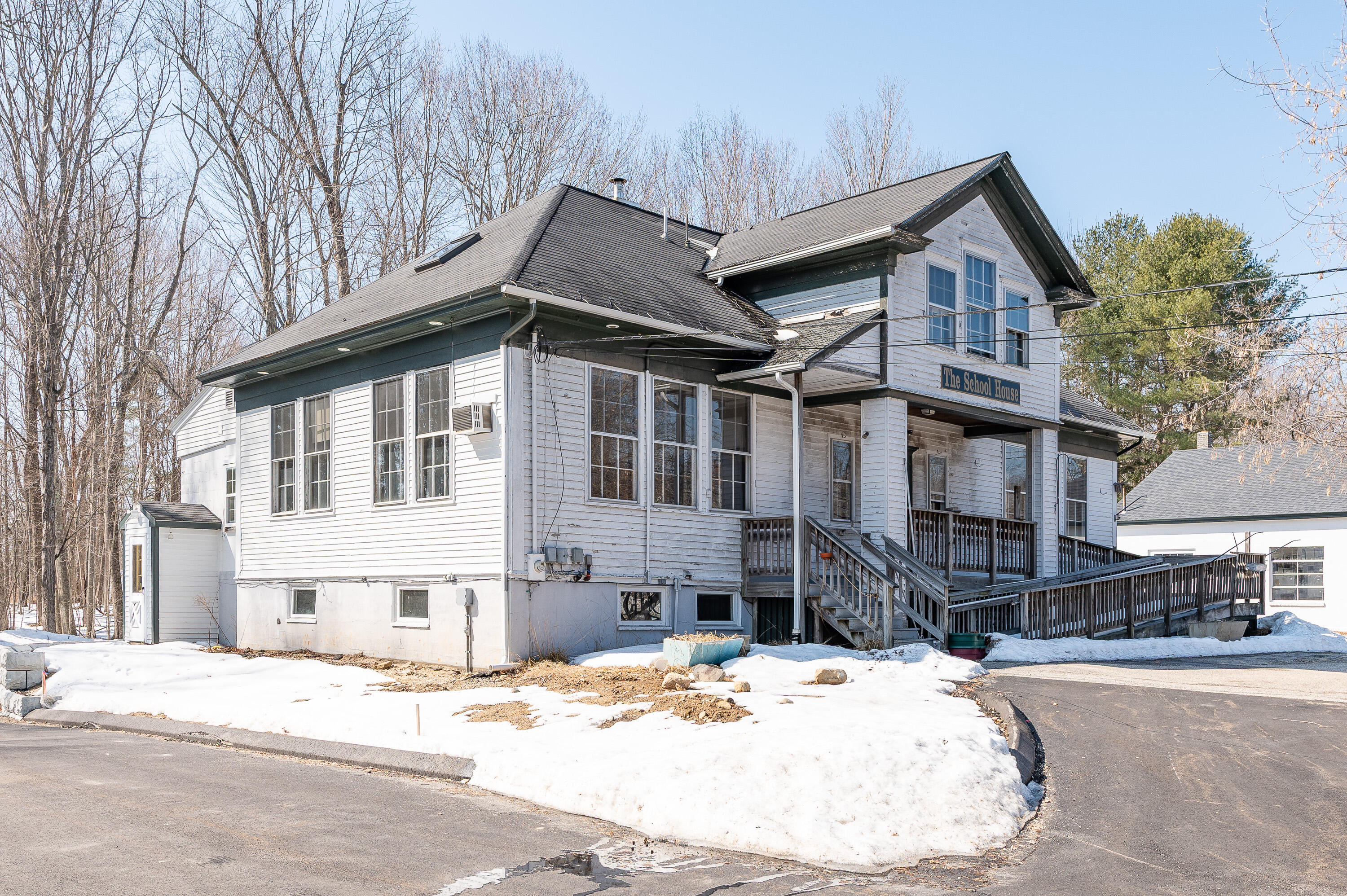 27 Ossipee Trail E Standish ME 04084