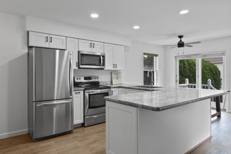 10 Yorke Ridge Way York ME 03909