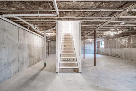 151 Brooks Edge Farm Road Westbrook ME 04092