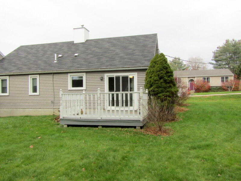 20 Colonial Way Auburn ME 04210