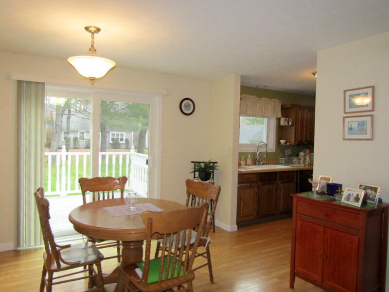 20 Colonial Way Auburn ME 04210