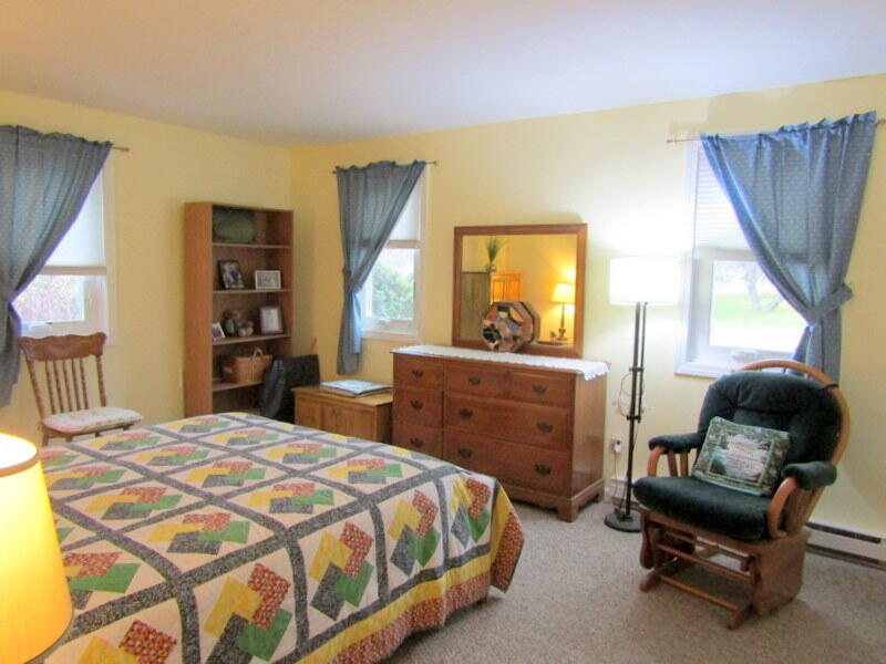 20 Colonial Way Auburn ME 04210