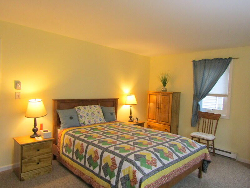 20 Colonial Way Auburn ME 04210